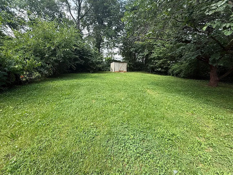 2021 W Water St — Photo 18