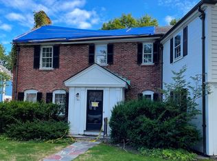 161 Reservoir Rd, Brookline, MA 02467
