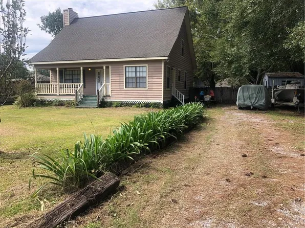 514 Castain Dr, Mandeville, LA 70448