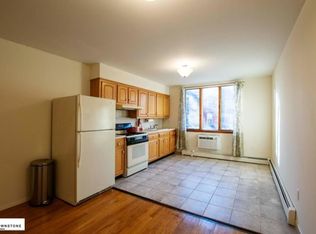 455 Court St APT 2R, Brooklyn, NY 11231