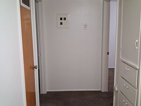 5th image of 3336-3342 E Clinton Ave #3336