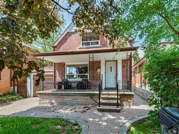 10 Hartley Ave #Basement, Toronto, ON M6E 4E6