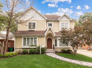 1341 Brophy Ave, Park Ridge, IL 60068