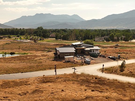 2nd image of 202 N Abajo Peak Way #399