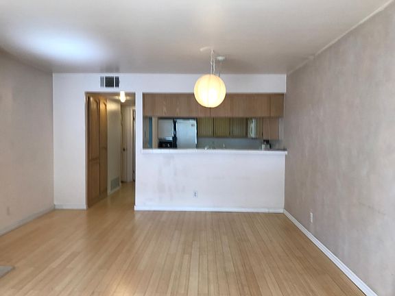 2nd image of 7602 Hollister Ave Unit 202