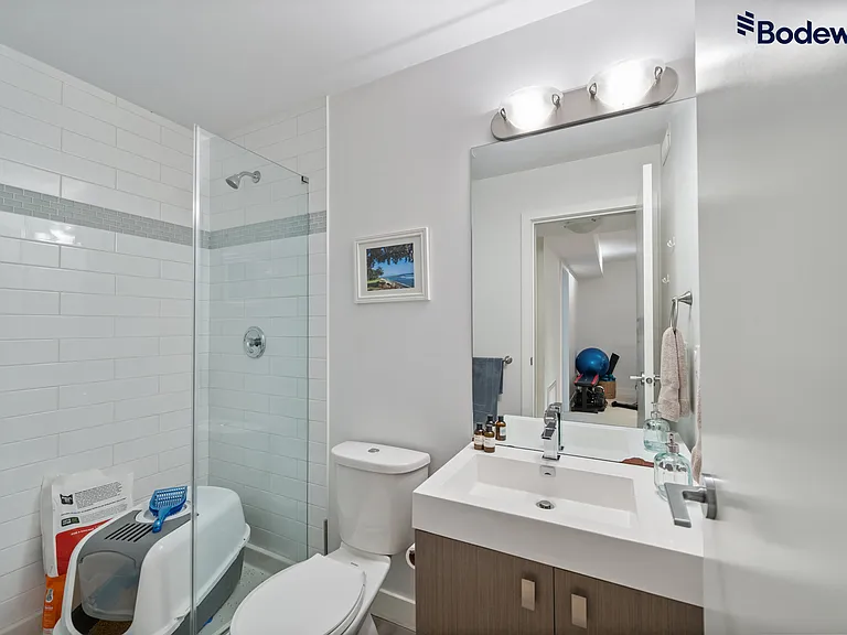 2XX W 19th St — Photo 16