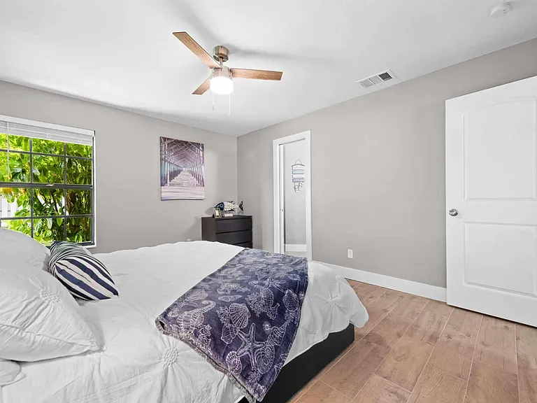 2206 SE 4th St — Photo 16