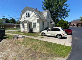 106 W Elm St #B, Pierceton, IN 46562