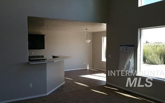 2nd image of 855 Canyon Crest Dr W