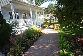 5th image of 19 Rose Pl