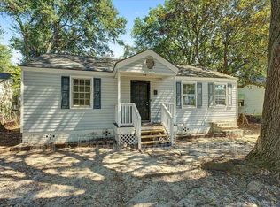 1936 New Mexico St, Savannah, GA 31404