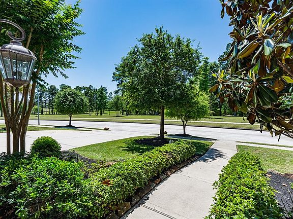 3rd image of 13531 Delwood Springs Ln