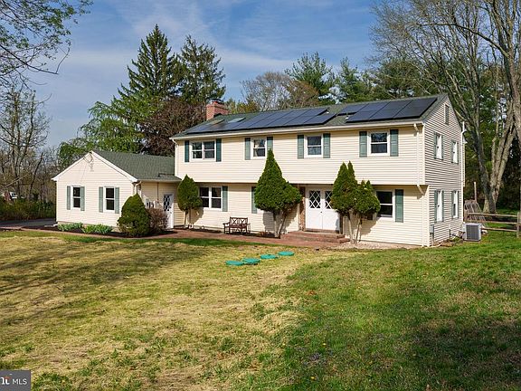 5th image of 957 Cherry Hill Rd
