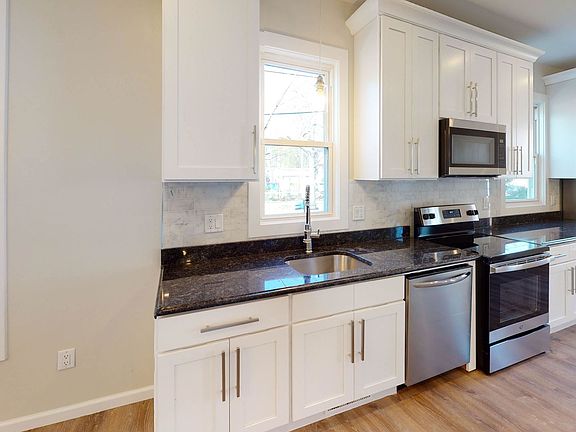 4th image of 365 Winthrop Ave #1