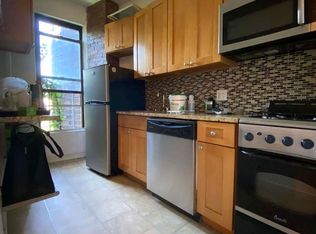 119 Calyer St APT 2B, Brooklyn, NY 11222