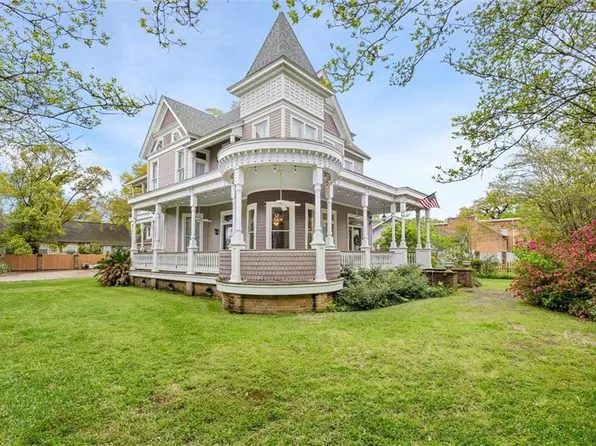 1001 Dauphin St, Mobile, AL 36604