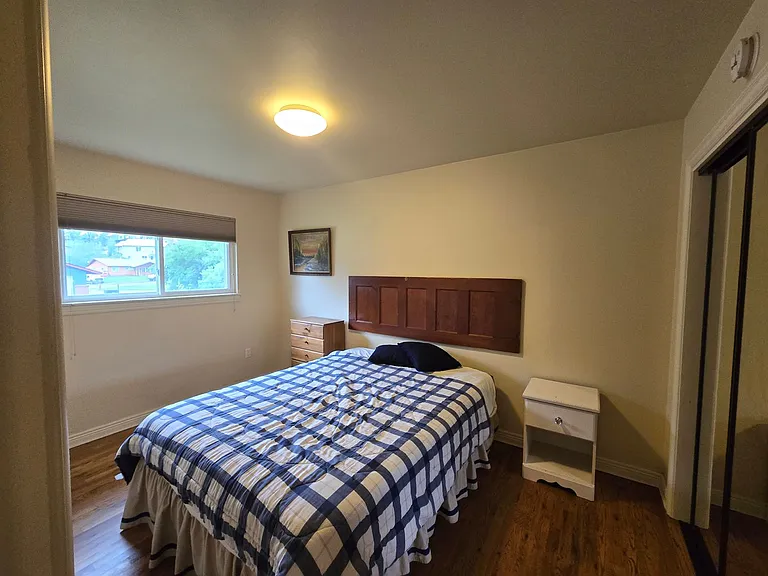 296 Mesa Dr — Photo 7