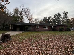 3031 Country Club Dr, Shreveport, LA 71109