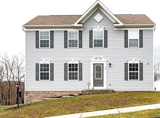 605 Aberdeen Ct, Coraopolis, PA 15108