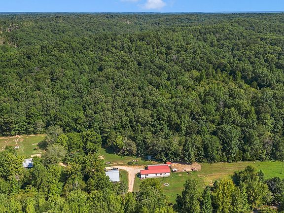 4th image of 1369 Tanner Hollow Rd