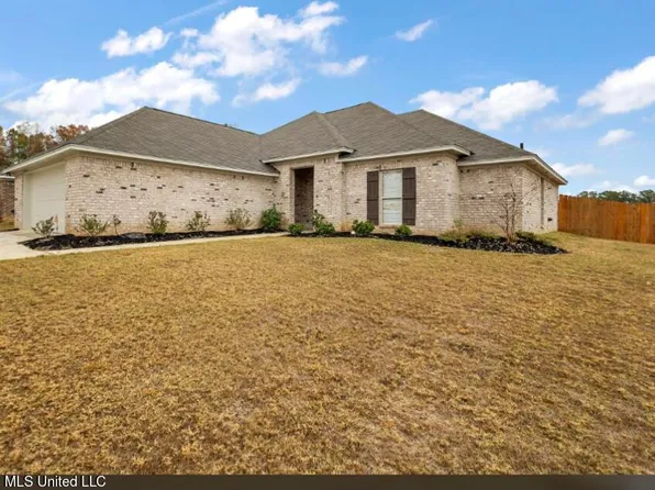 600 Silver Cv, Pearl, MS 39208