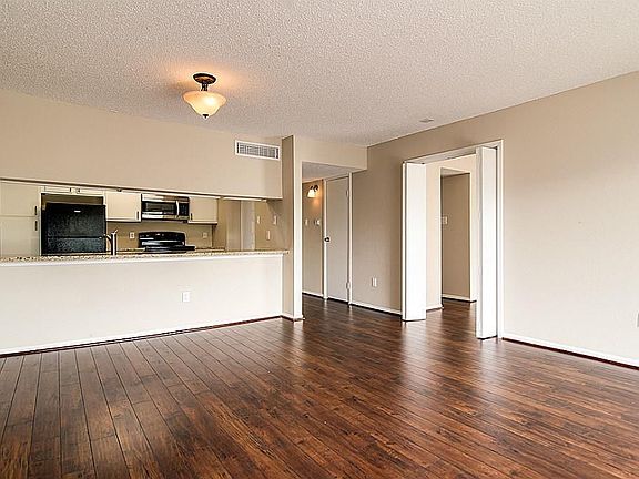 5th image of 2818 S Bartell Dr APT 312