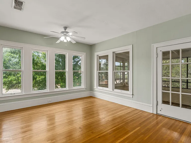 3305 Creswell Ave — Photo 9