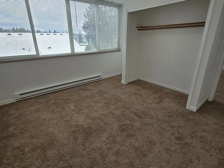 University View Apartments — Photo 51