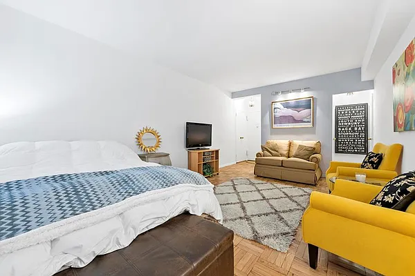 Rented by Douglas Elliman | media 2