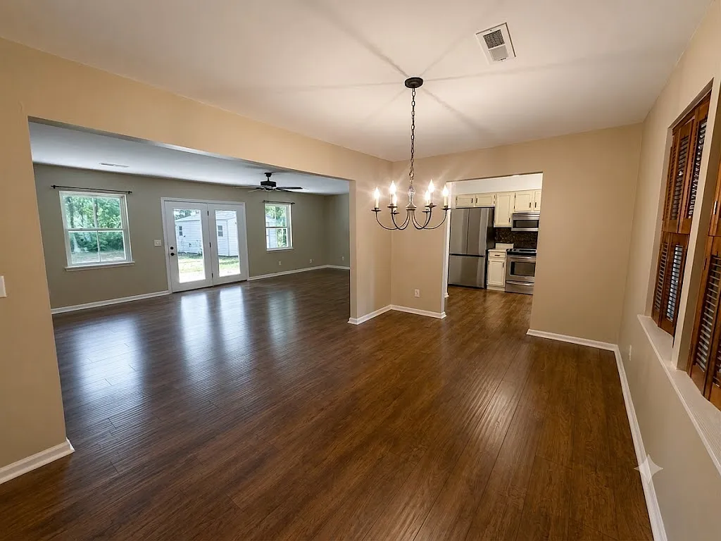 3 bed, 1740 sqft, $2,500 — Photo 1