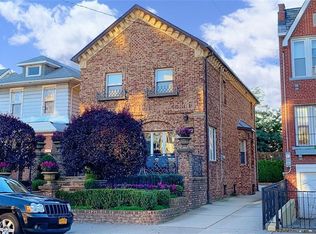 1960 E 17th St, Brooklyn, NY 11229