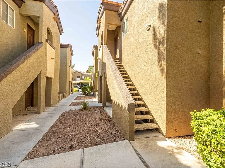 9000 Las Vegas Blvd S #2122 — Photo 3