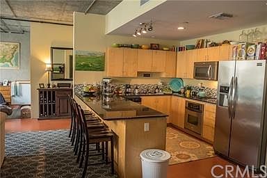 2nd image of 285 W 6th St APT 201