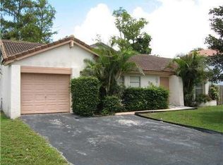 9043 NW 13th Ct, Coral Springs, FL 33071