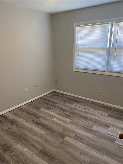 705 Hollycrest Dr #4 — Photo 12