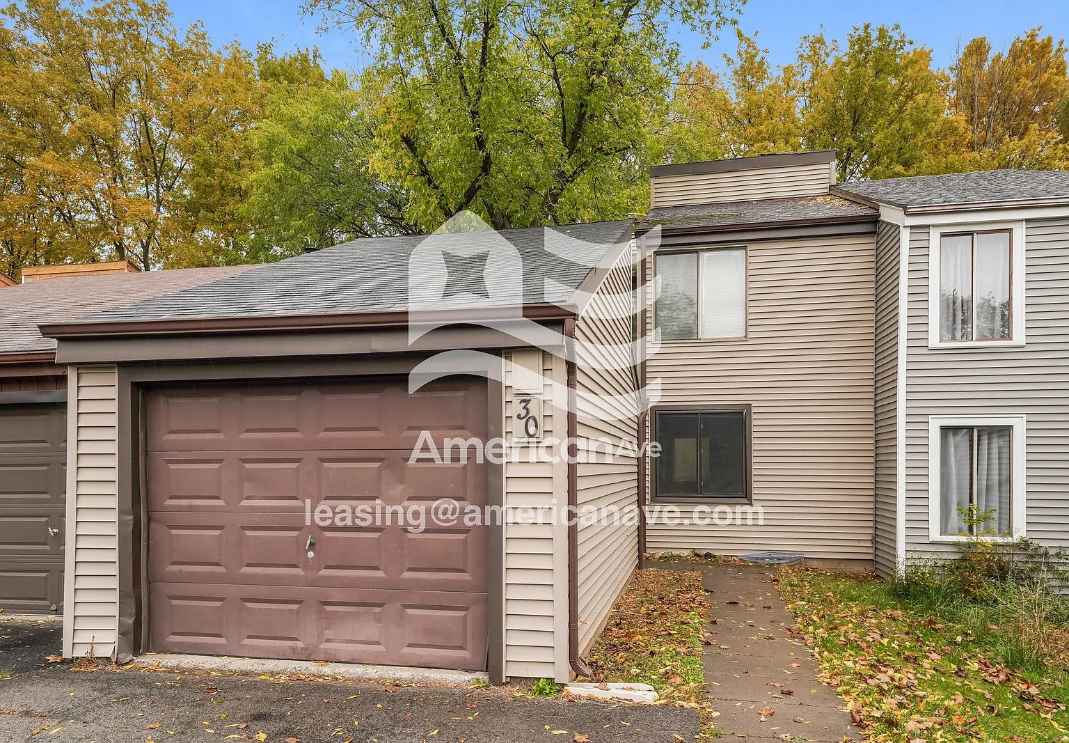 3 bed, 2.5 bath, 1728 sqft, $2,097 — Photo 1