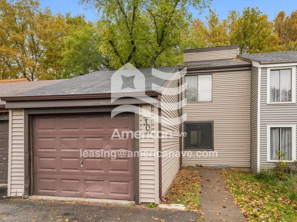 30 Tilegate Gln, Fairport, NY 14450