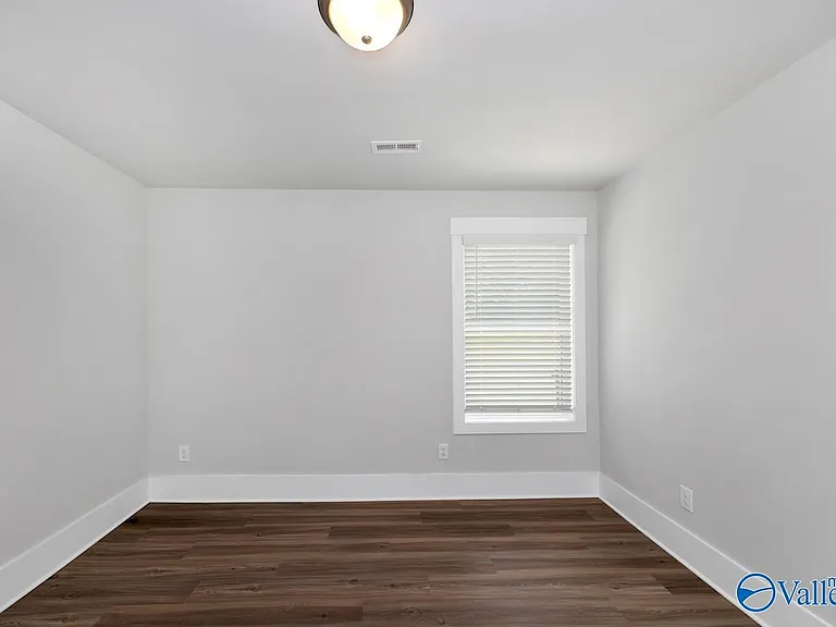 100 River Springs Ct — Photo 27