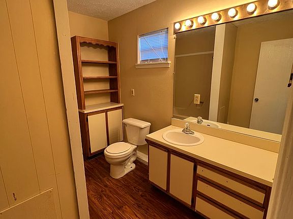 2nd image of 150 Songbird Dr APT 9