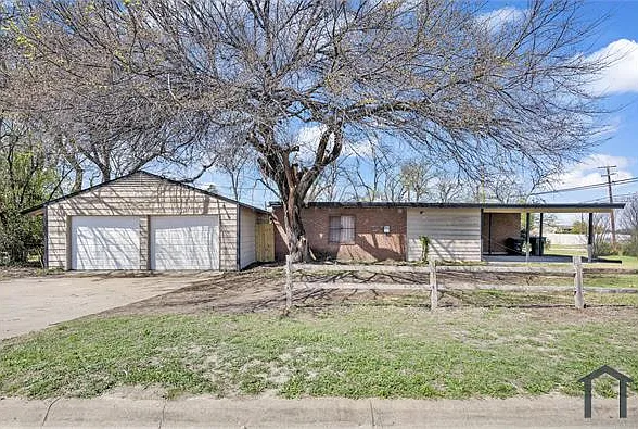 2218 Terrace Dr — Photo 7
