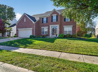 10320 Parkshore Dr, Fishers, IN 46038