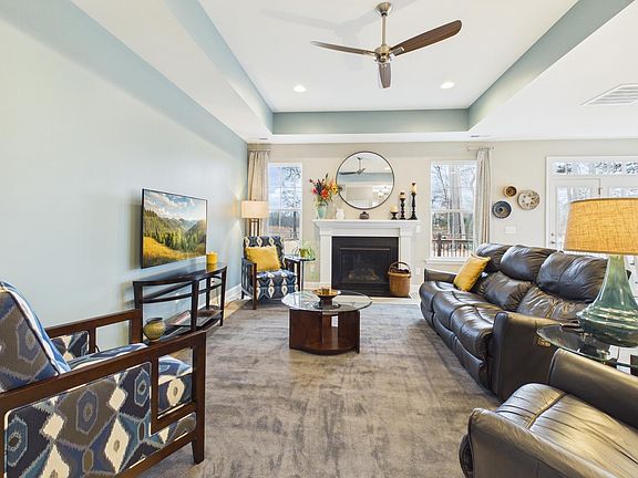 5th image of 294 Village Bend Dr