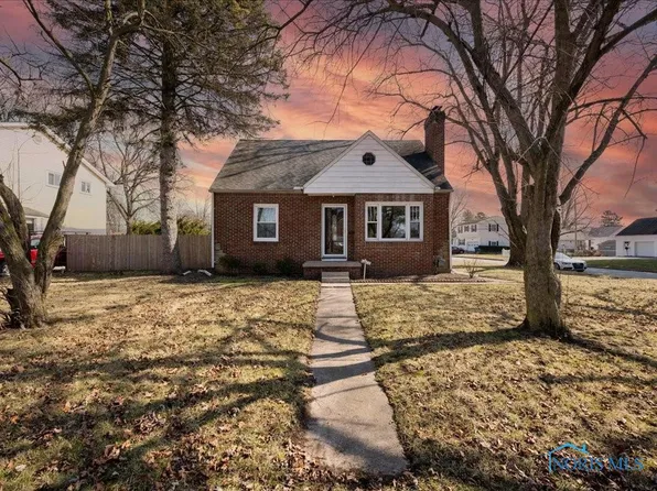 1357 Stanwix Dr, Toledo, OH 43614
