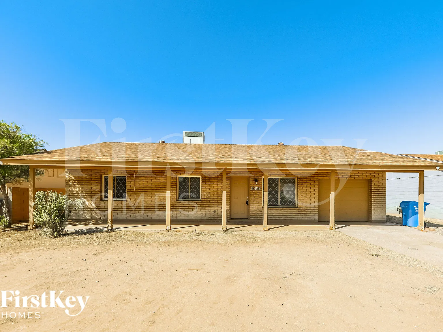 3 bed, 1.5 bath, 1681 sqft, $2,315 — Photo 1