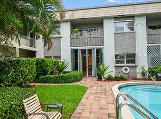 Oakland East Manor, Oakland Park, FL 33334