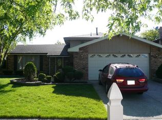 19532 Lake Lynwood Dr, Lynwood, IL