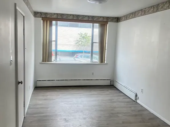 1926 S 15th St #1, Philadelphia, PA 19145
