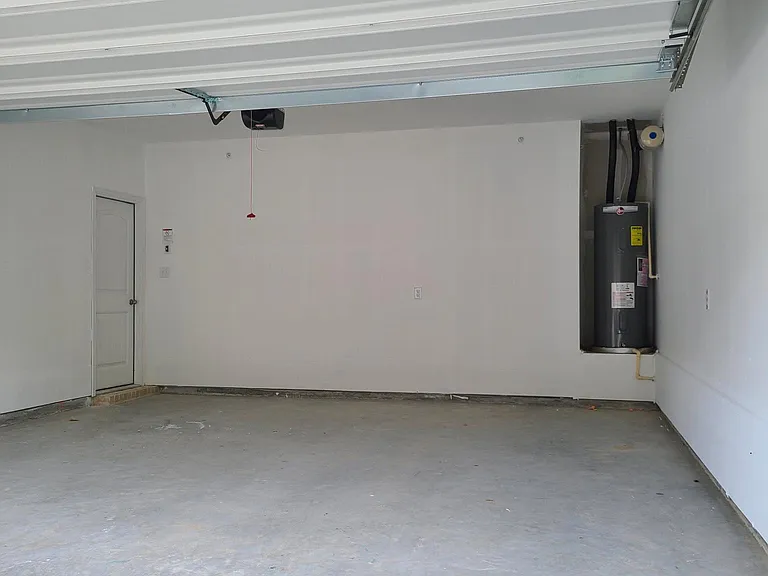 6825 Andrew Dr — Photo 19