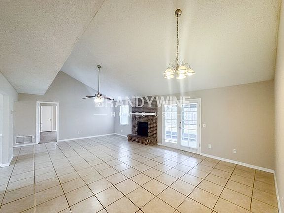 5th image of 8236 Weybridge Dr