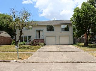 7702 Summer Glen Ln, Houston, TX 77072
